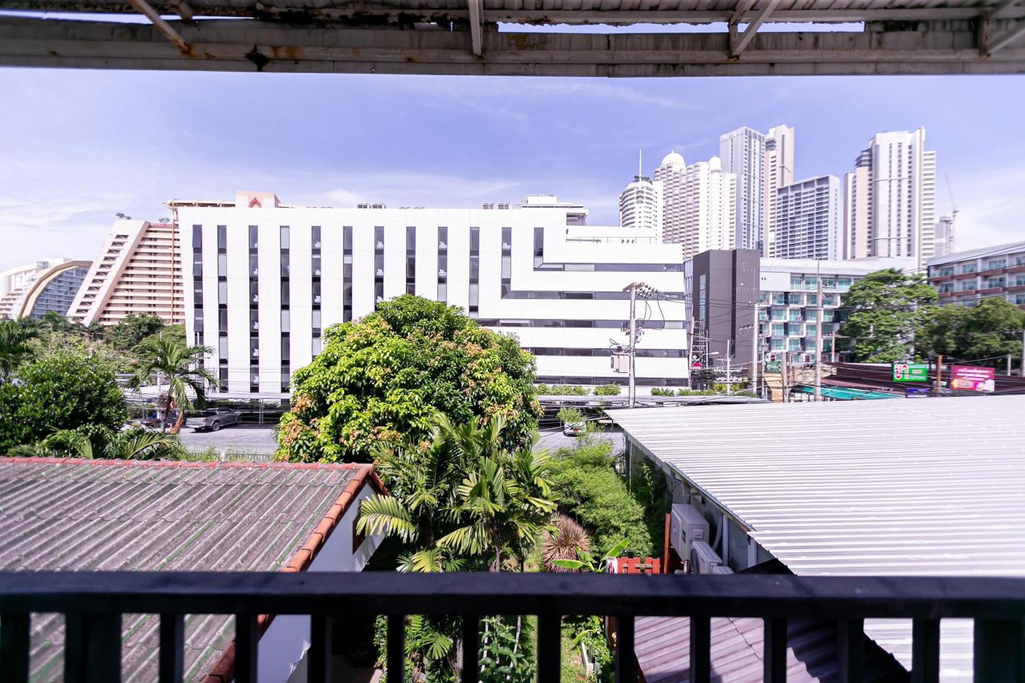 Wong Amat House Hotel Pattaya Exterior photo
